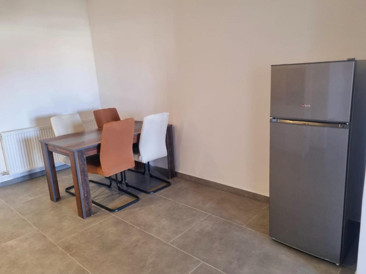 Apartment Mate Sukosan Bagian luar foto