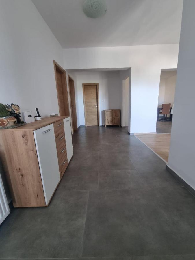 Apartment Mate Sukosan Bagian luar foto
